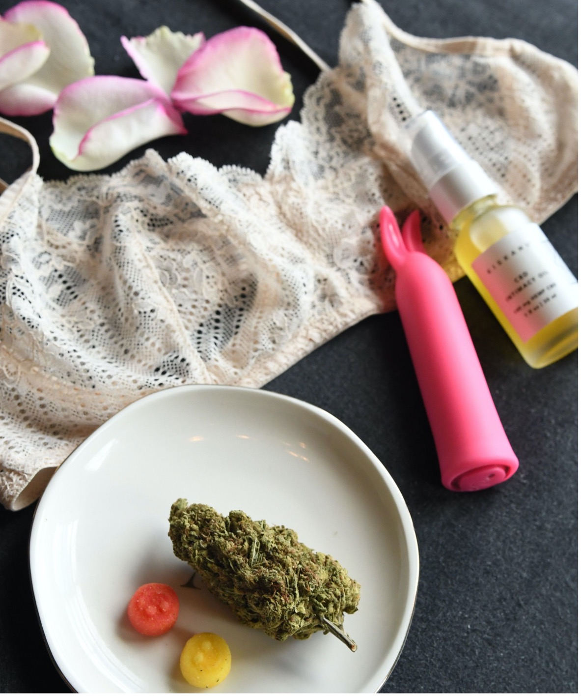 3 Sex Rituals to Try with CBD and Cannabis photo pic